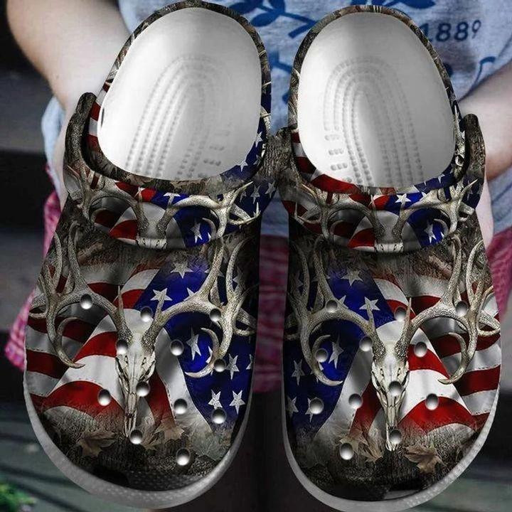 Footwearmerch Deer Hunter America Flag Croc Shoes Grandpa Father Hunting American Deer Hunting Crocbland Clog Gift Fathers Day