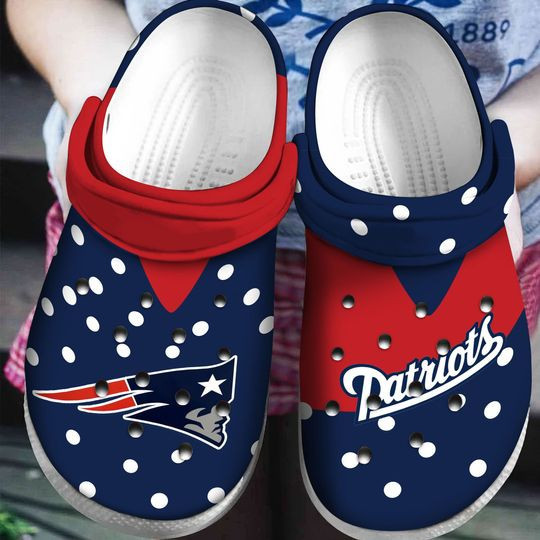 Footwearmerch New England Patriots Crocband Nfl Clog Shoes