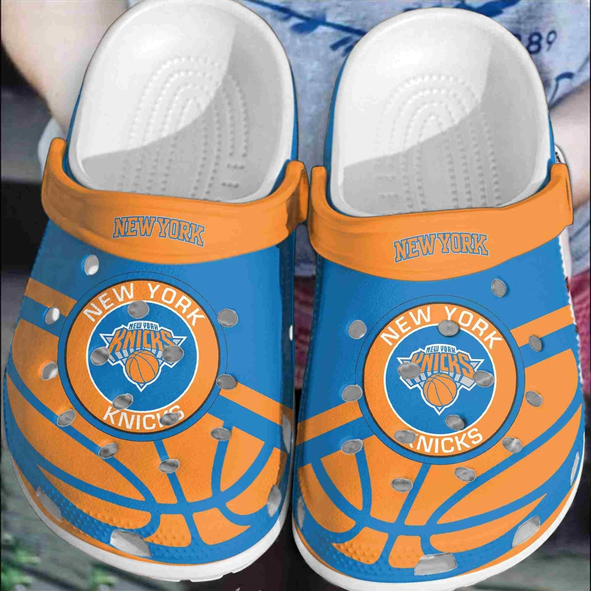 Footwearmerch New York Knicks Basketball Club Shoes Comfortable Clogs Crocband For Men Women
