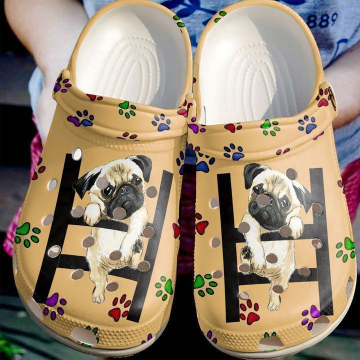 Footwearmerch Pug Mom Classic Clogs Shoes